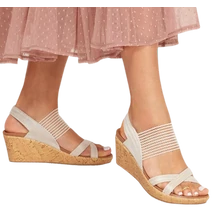 SKECHERS HIGH TEA beige női szandál.