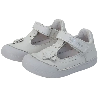 DDSTEP fehér alkalmi balerina cipő.
