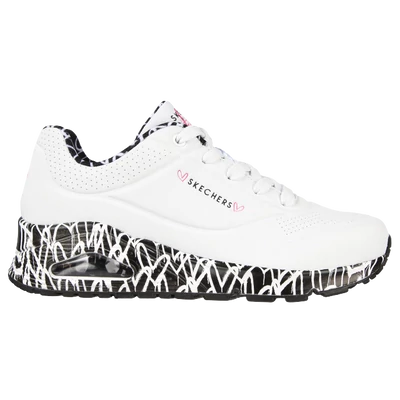 skechers-uno-női-cipő-szíves-mintával-fehér-fekete